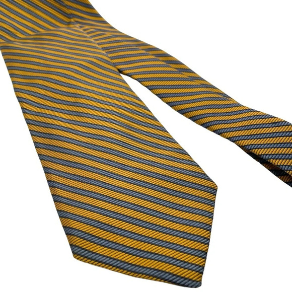 VINTAGE Brooks Brothers Makers Striped Silk Tie in Yellow/Blue - Picture 1 of 9